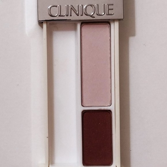 Clinique Colour Surge Eye Shadow Duo  2 Shades of the Pink Chocolate Quad .07 oz - Picture 3 of 4